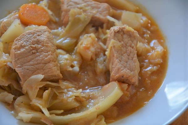 Kött med vitkål